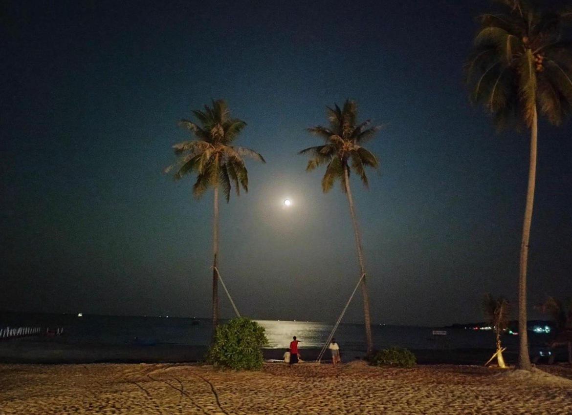 The One 4* Pagoda Beach