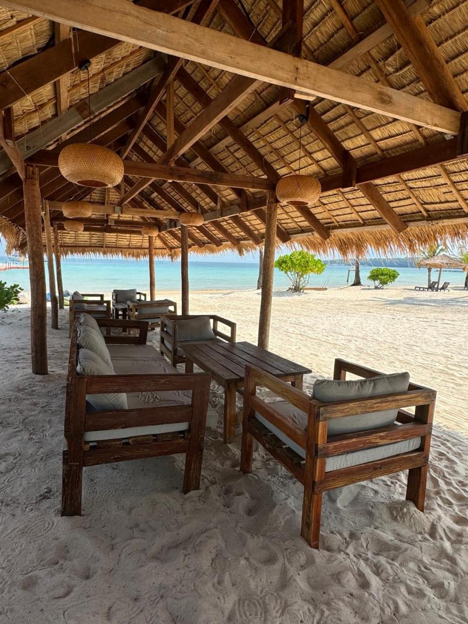 The One Hotel Pagoda Beach